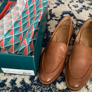 NWT Aerosoles East Side Cognac Leather Loafer